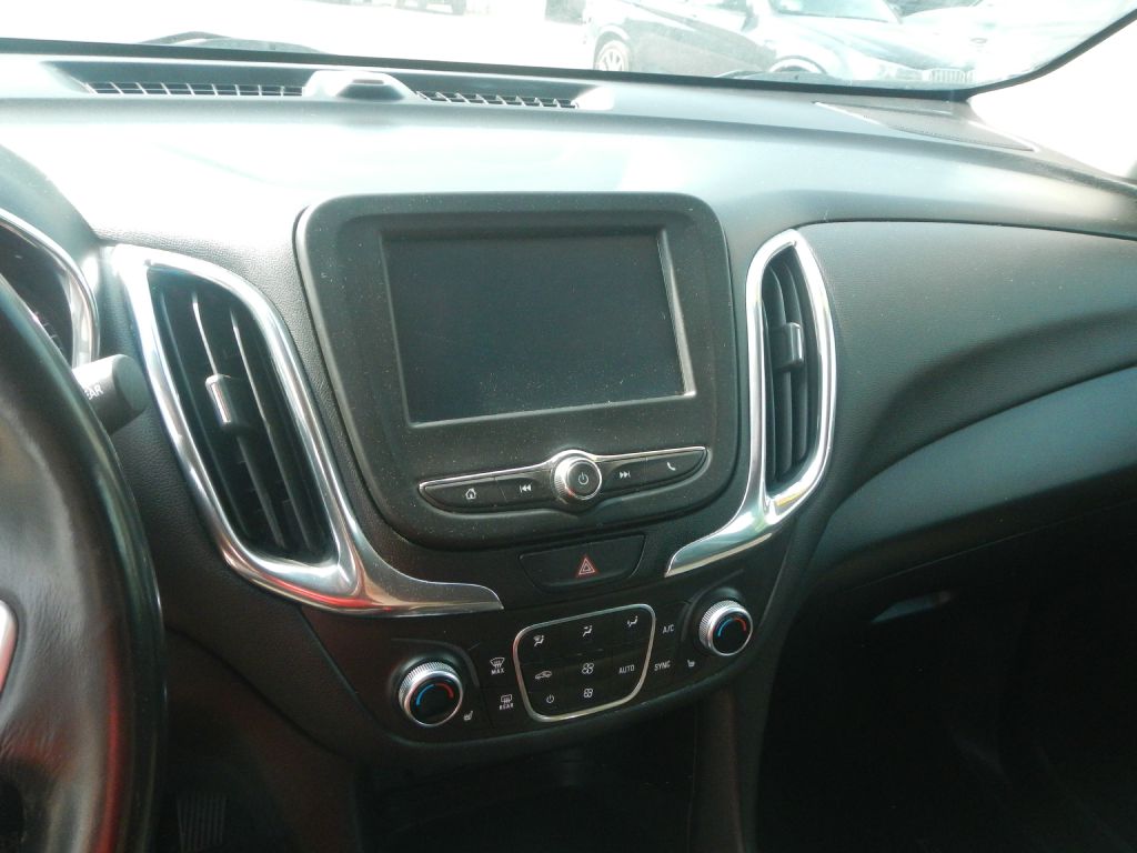 Photo 50 of this CHEVROLET EQUINOX