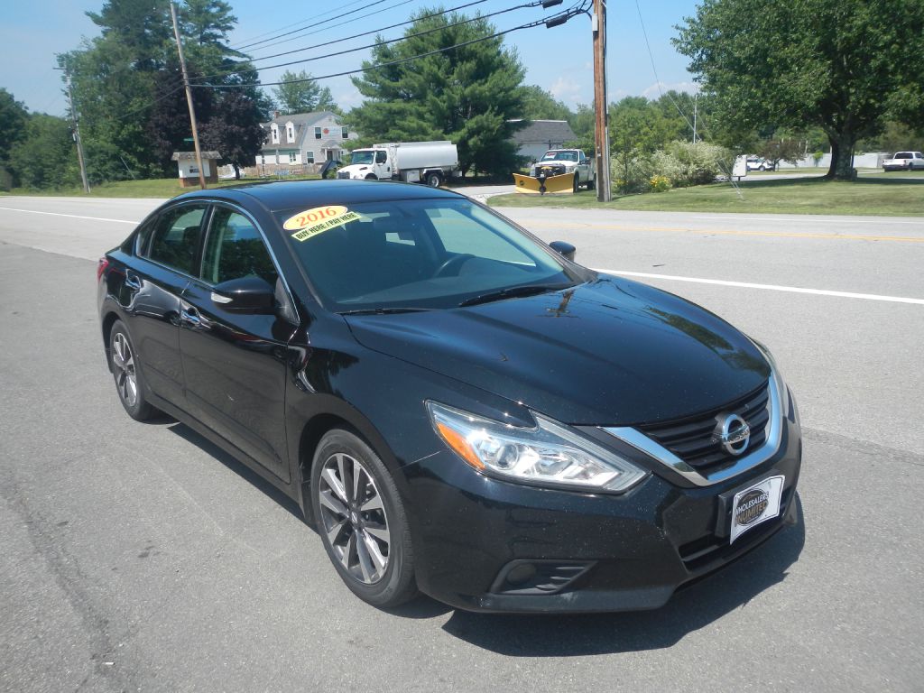Photo 2 of this NISSAN ALTIMA