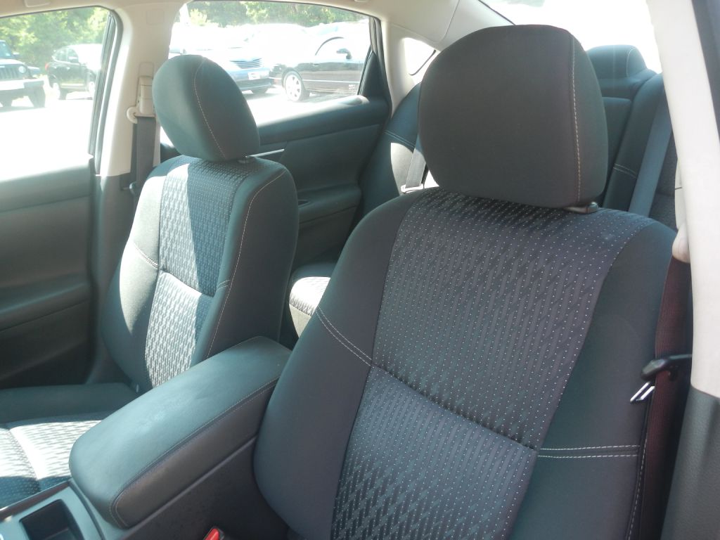 Photo 9 of this NISSAN ALTIMA