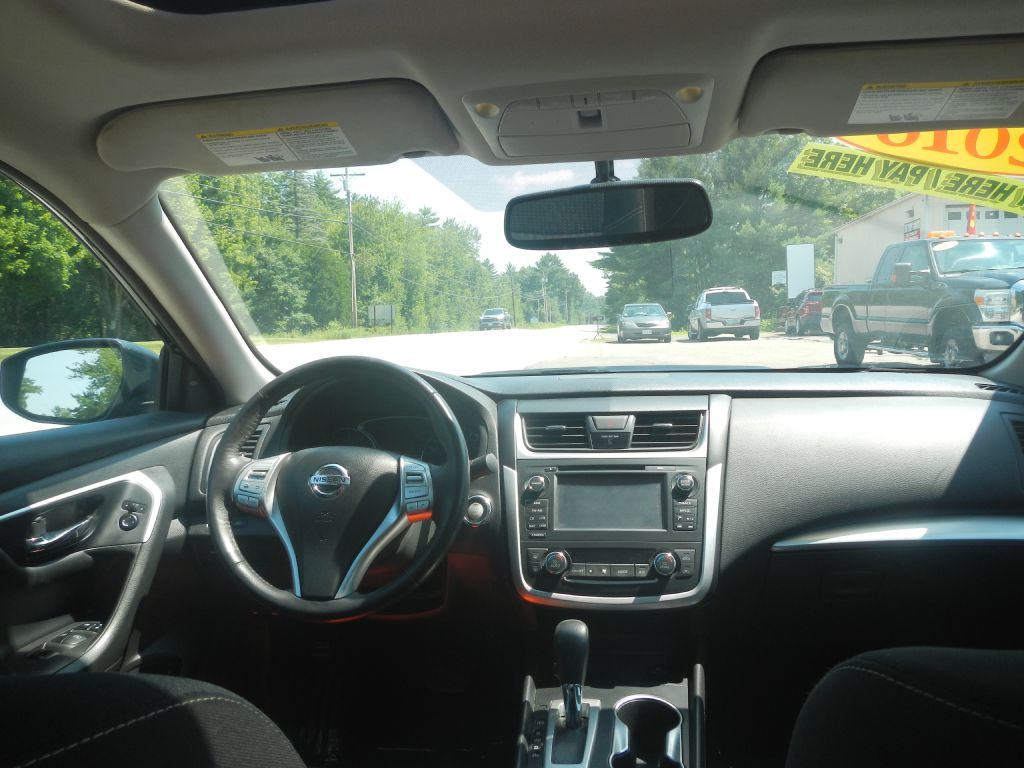 Photo 25 of this NISSAN ALTIMA
