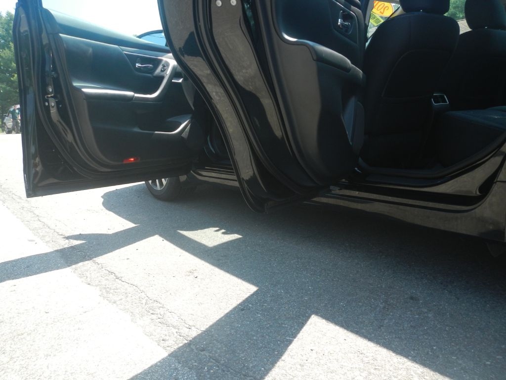 Photo 34 of this NISSAN ALTIMA