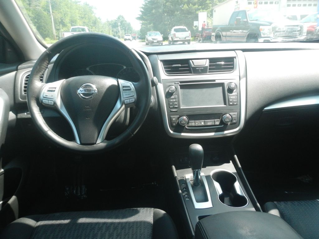 Photo 40 of this NISSAN ALTIMA