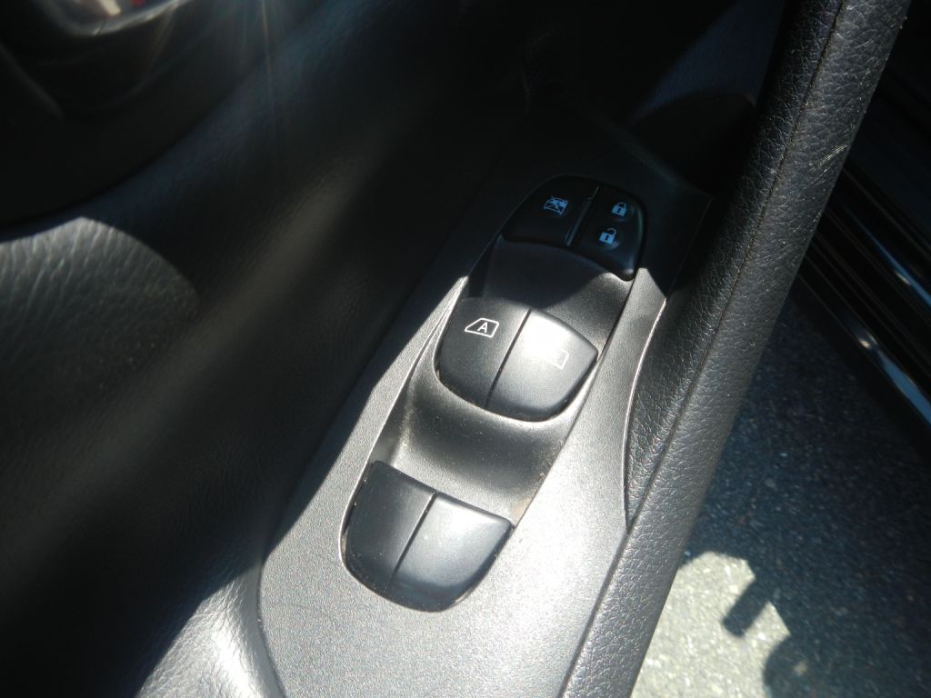 Photo 42 of this NISSAN ALTIMA