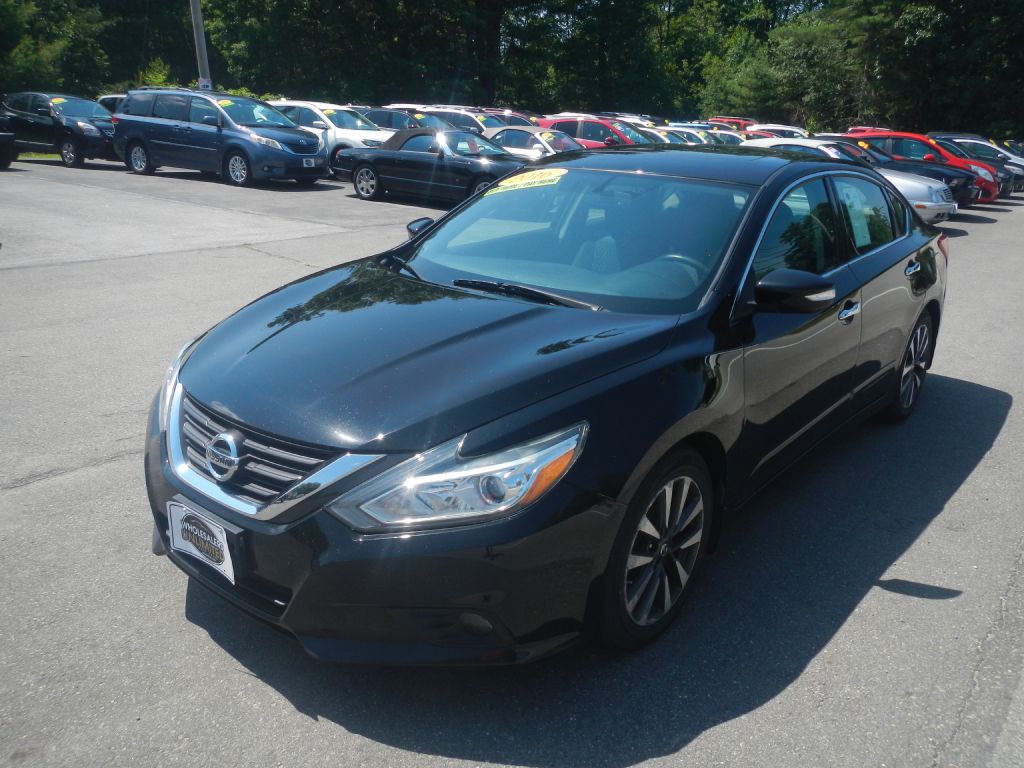Photo 52 of this NISSAN ALTIMA