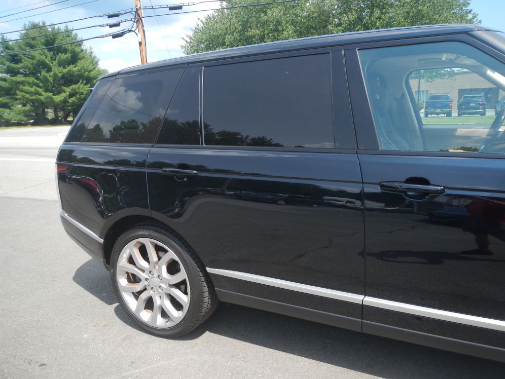 Photo 13 of this LAND ROVER RANGE ROVER