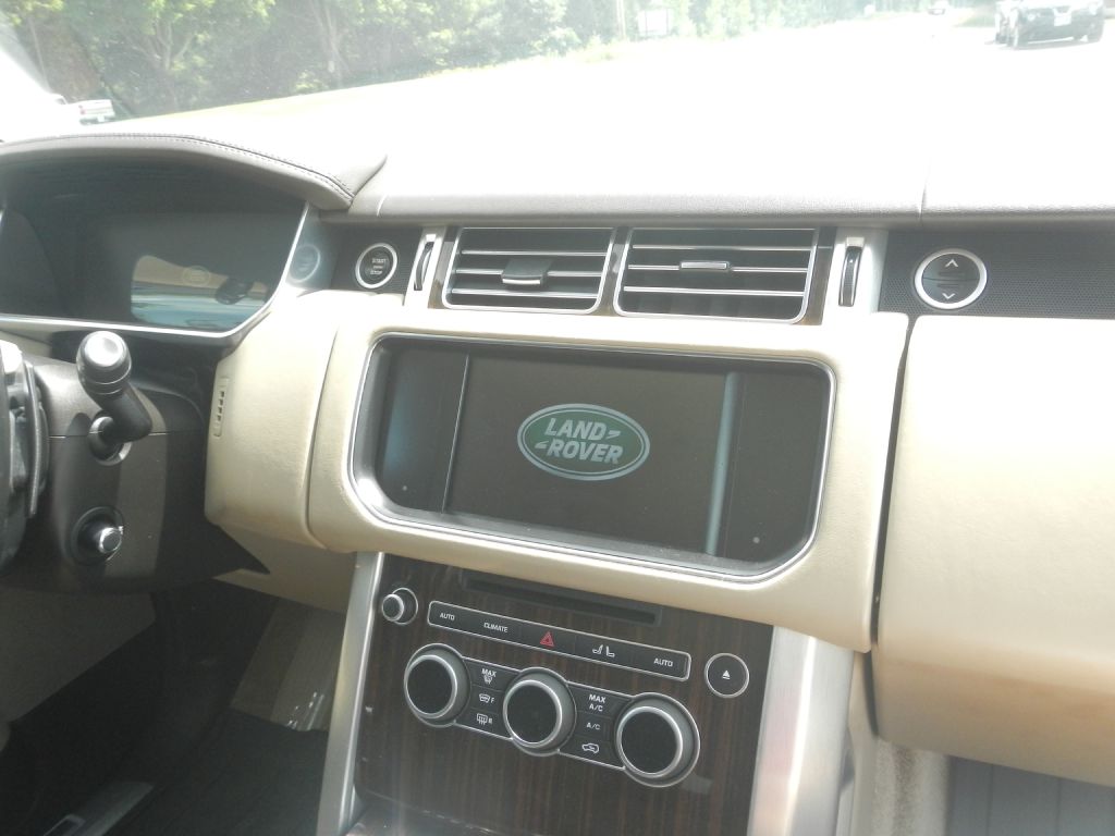 Photo 21 of this LAND ROVER RANGE ROVER