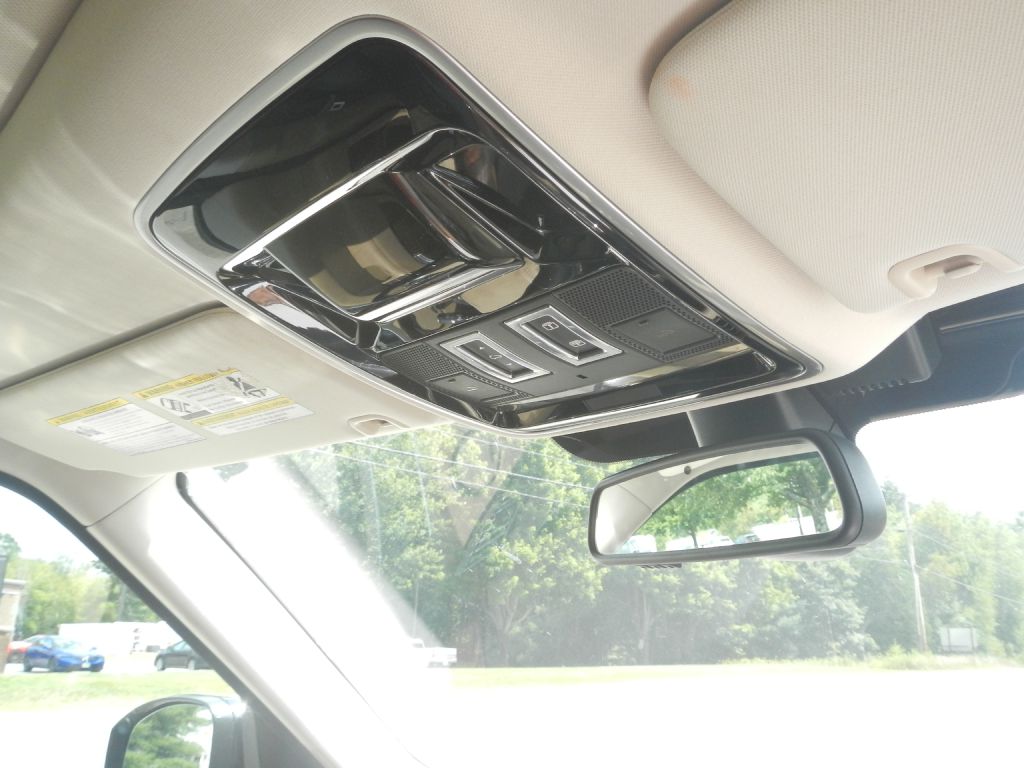 Photo 22 of this LAND ROVER RANGE ROVER