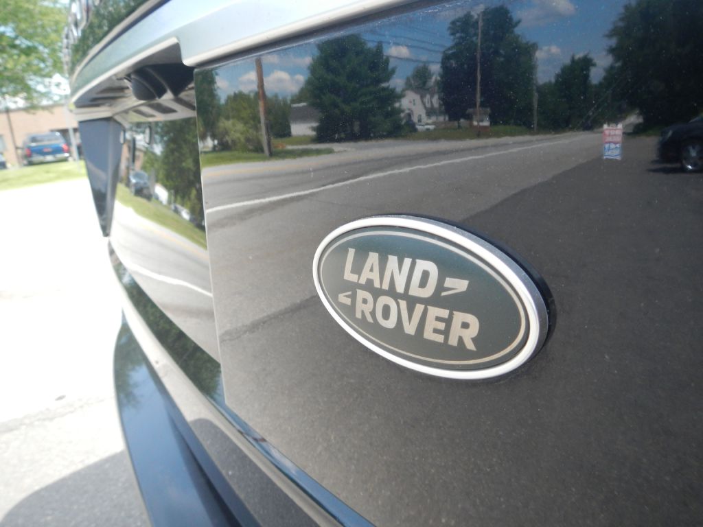 Photo 35 of this LAND ROVER RANGE ROVER