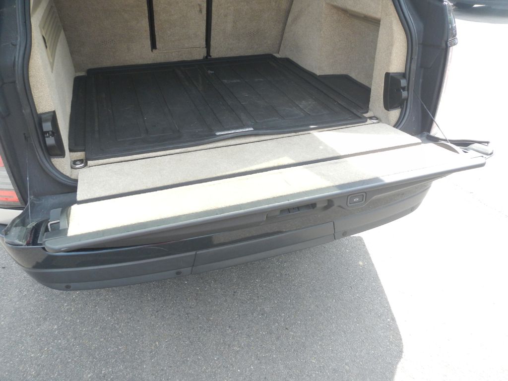 Photo 38 of this LAND ROVER RANGE ROVER