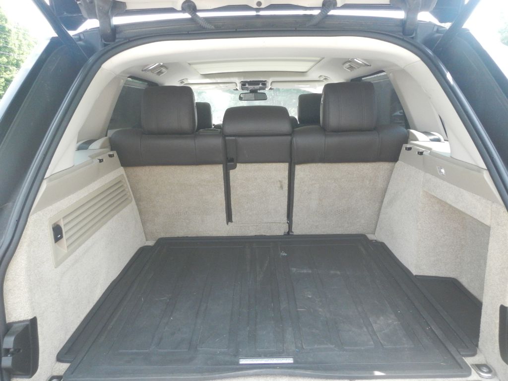 Photo 39 of this LAND ROVER RANGE ROVER