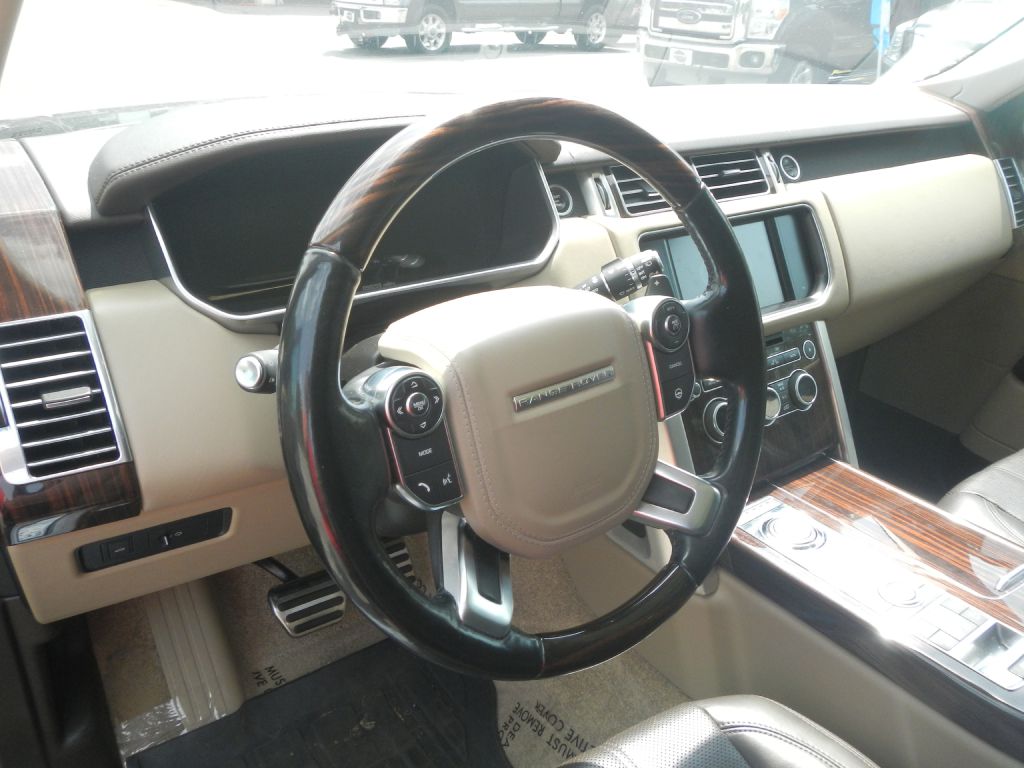 Photo 59 of this LAND ROVER RANGE ROVER