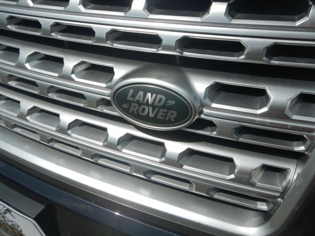 Photo 61 of this LAND ROVER RANGE ROVER