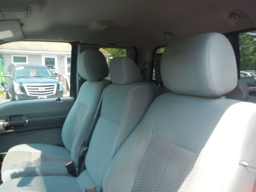 Photo 9 of this FORD F350 SUPER DUTY