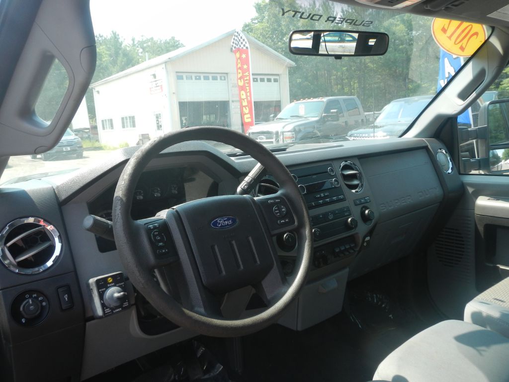 Photo 10 of this FORD F350 SUPER DUTY