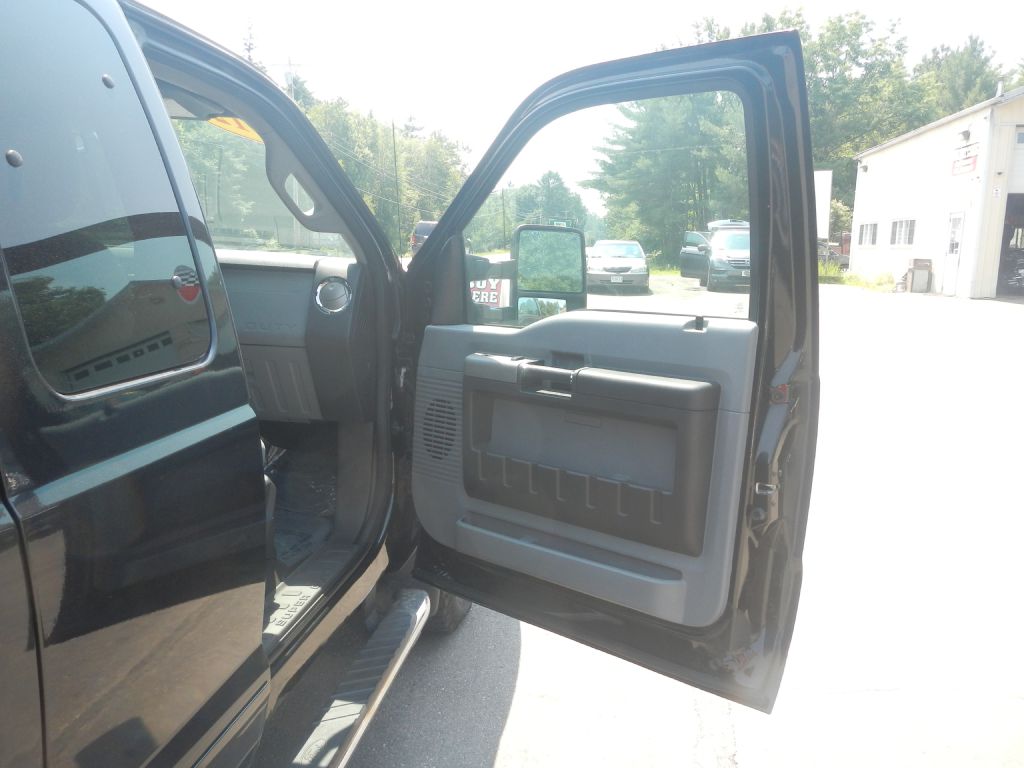 Photo 17 of this FORD F350 SUPER DUTY