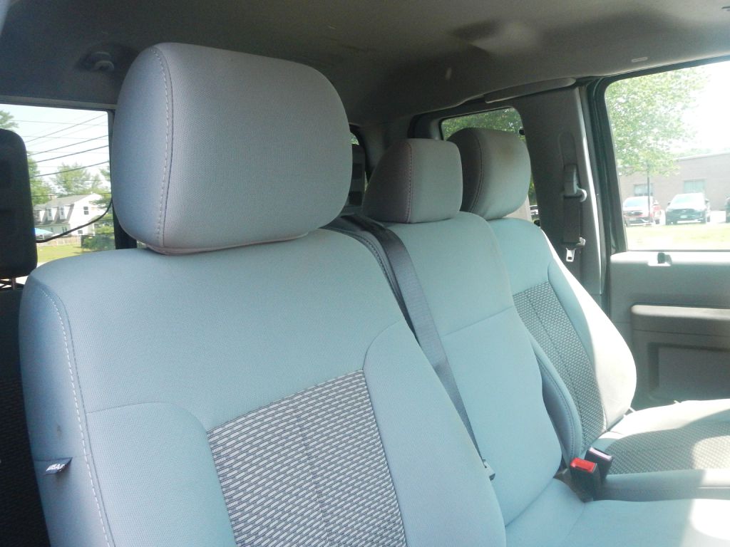 Photo 21 of this FORD F350 SUPER DUTY