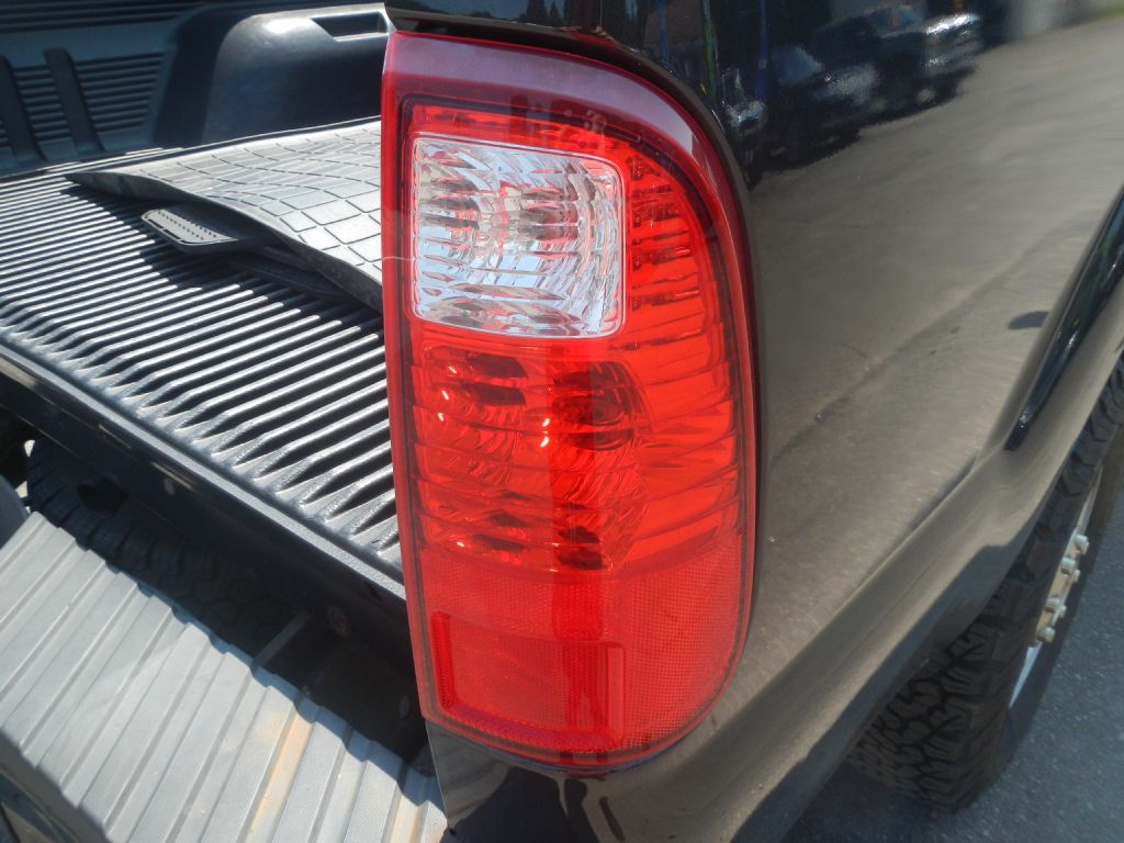 Photo 30 of this FORD F350 SUPER DUTY
