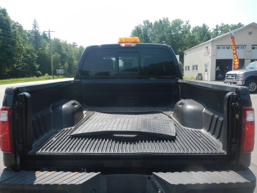 Photo 32 of this FORD F350 SUPER DUTY