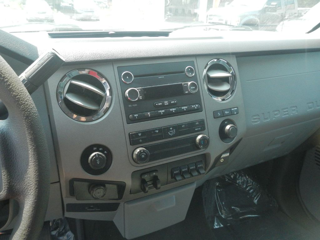 Photo 44 of this FORD F350 SUPER DUTY