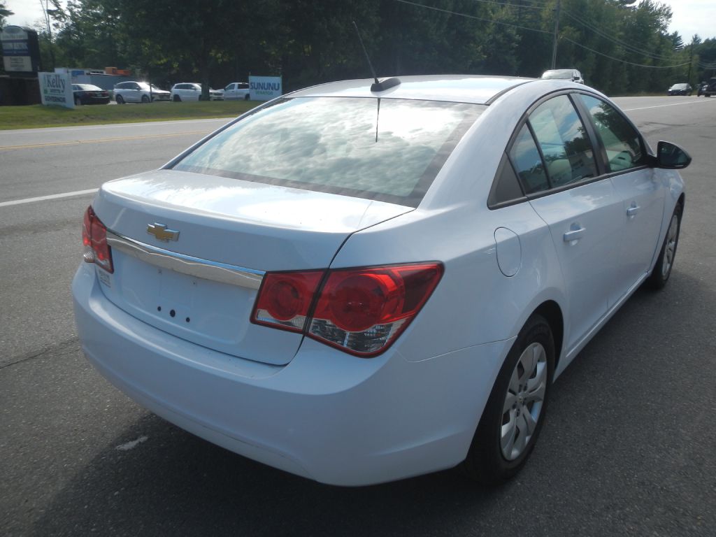 Photo 6 of this CHEVROLET CRUZE