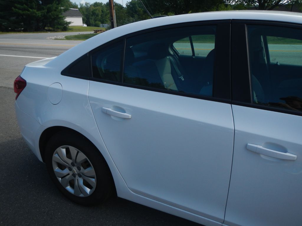 Photo 15 of this CHEVROLET CRUZE
