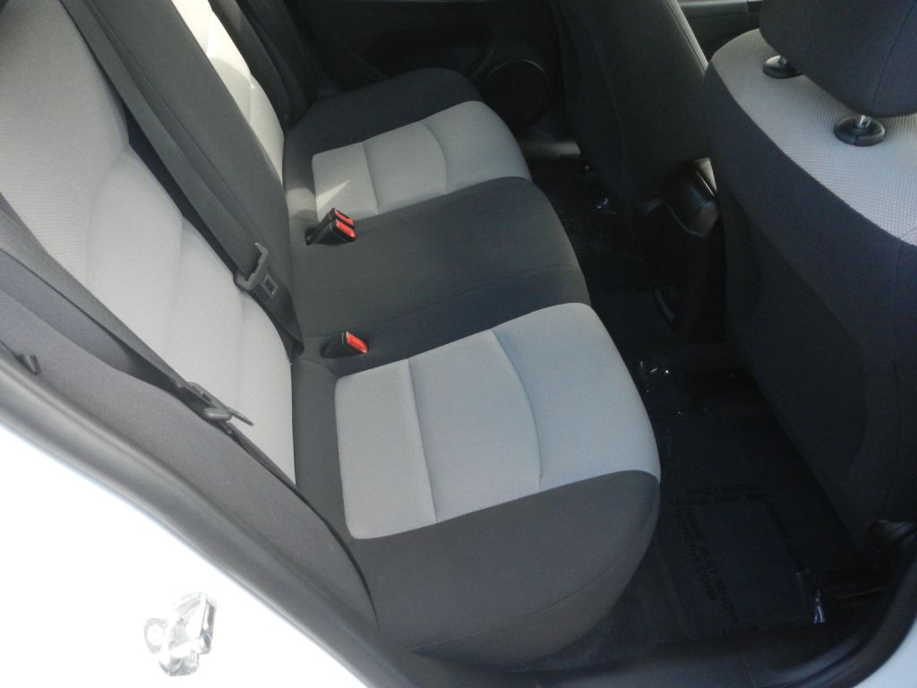 Photo 28 of this CHEVROLET CRUZE