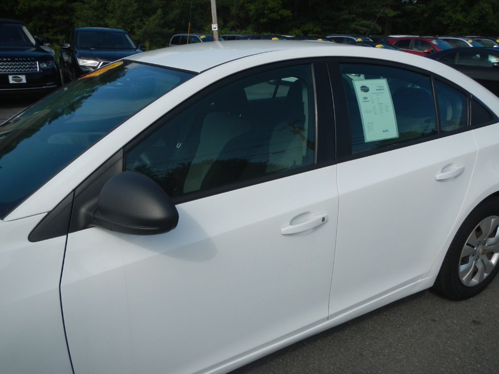 Photo 40 of this CHEVROLET CRUZE