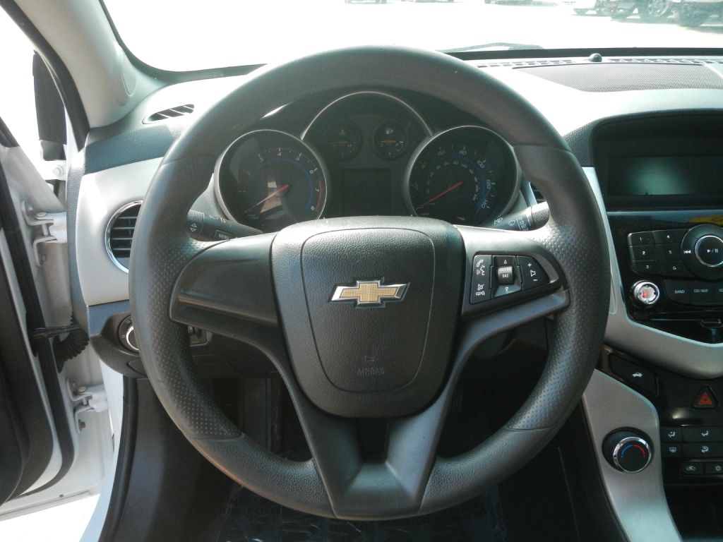 Photo 55 of this CHEVROLET CRUZE