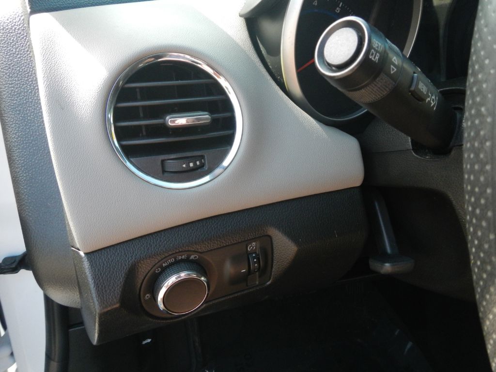 Photo 56 of this CHEVROLET CRUZE