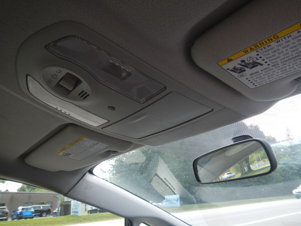 Photo 23 of this TOYOTA PRIUS PLUG-IN
