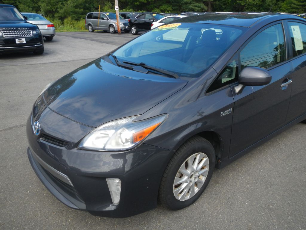 Photo 38 of this TOYOTA PRIUS PLUG-IN