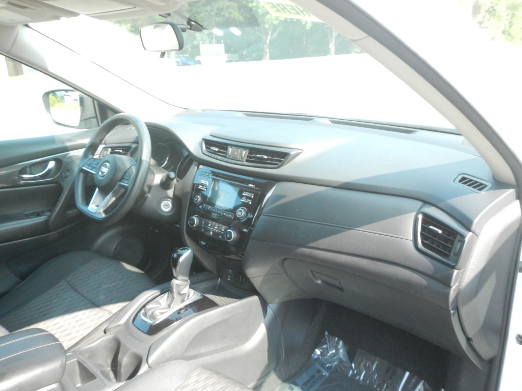 Photo 4 of this NISSAN ROGUE