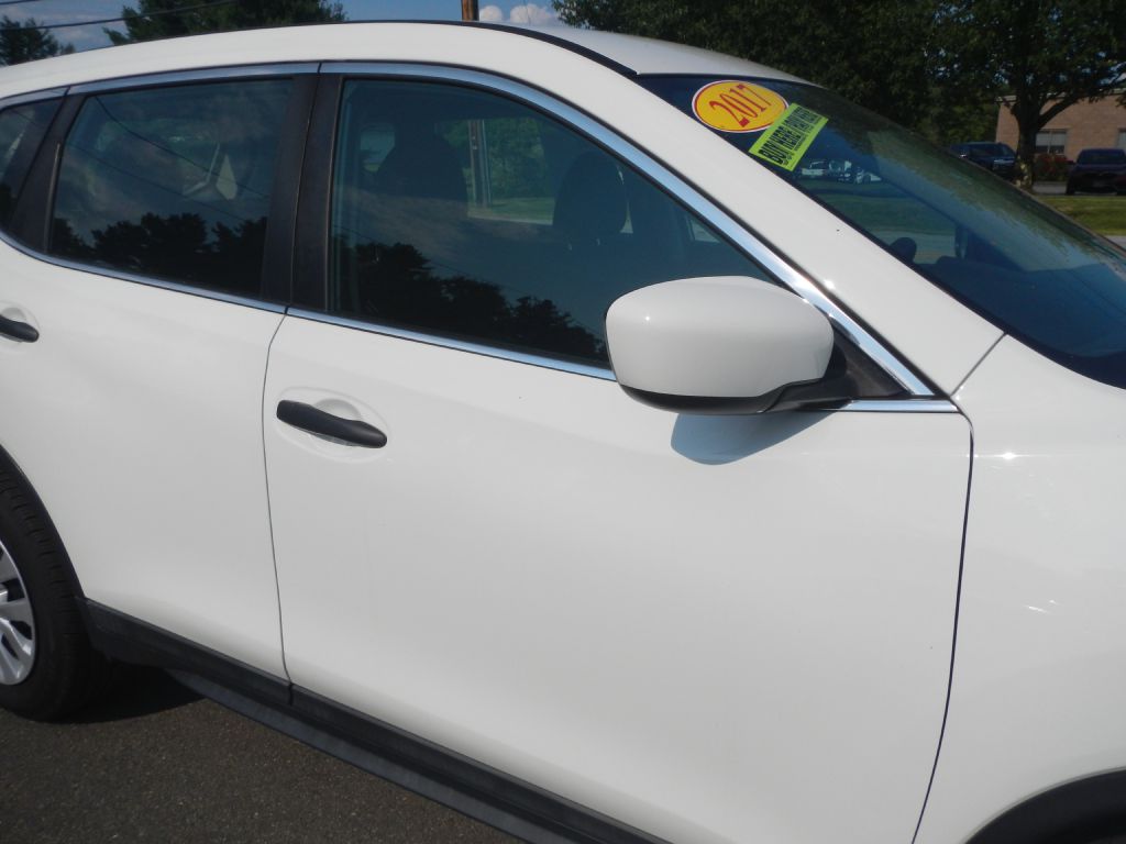 Photo 13 of this NISSAN ROGUE