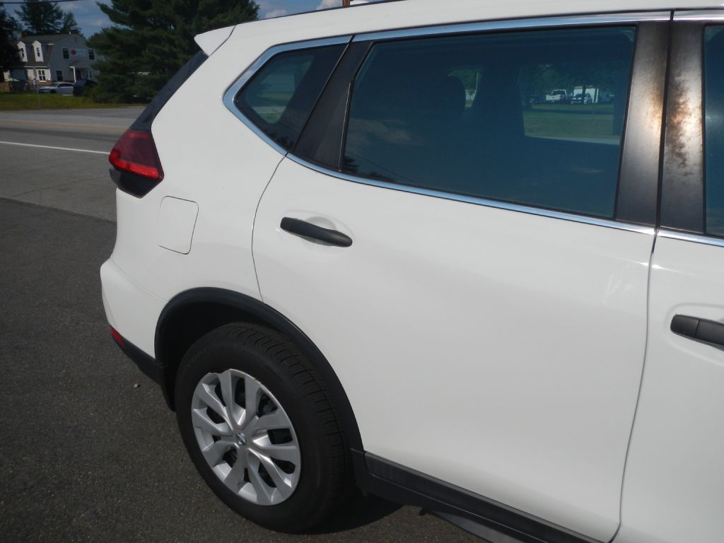 Photo 14 of this NISSAN ROGUE
