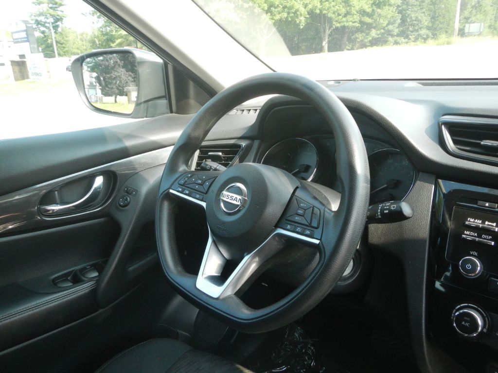 Photo 20 of this NISSAN ROGUE