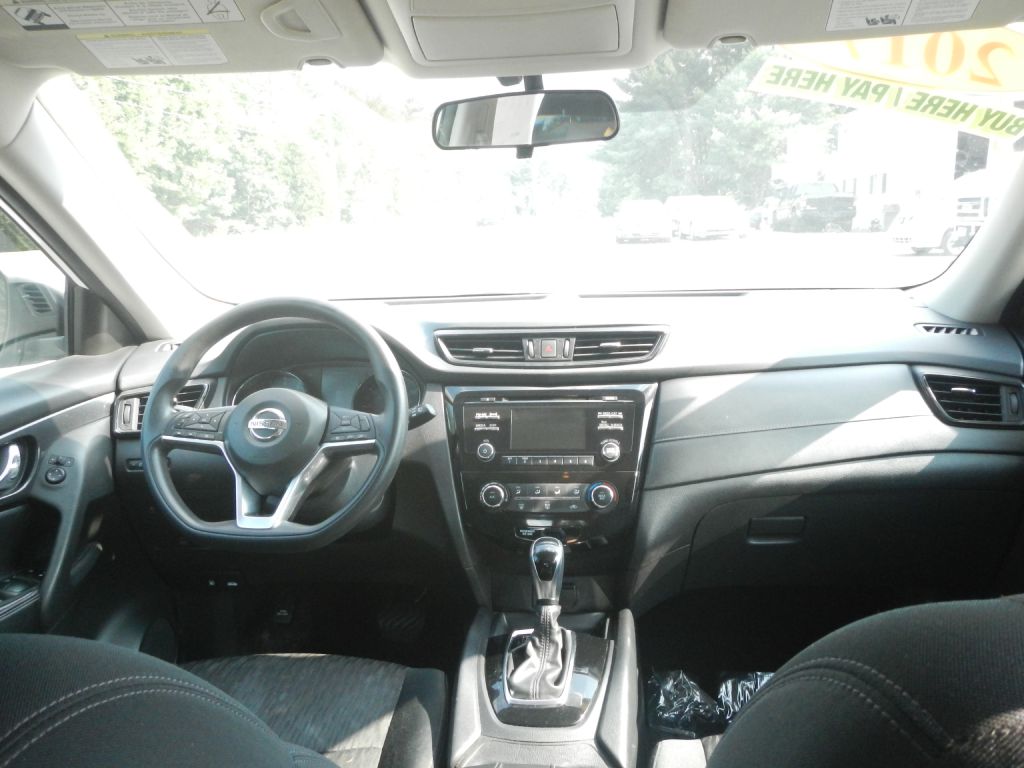 Photo 29 of this NISSAN ROGUE