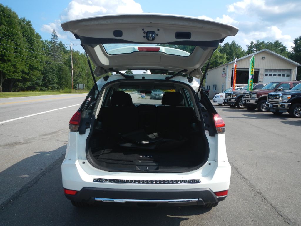 Photo 35 of this NISSAN ROGUE
