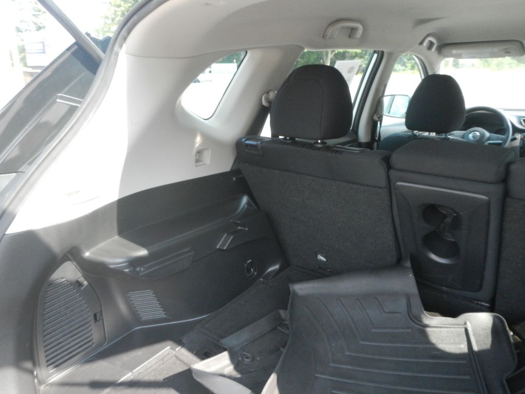 Photo 37 of this NISSAN ROGUE