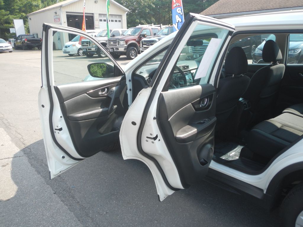 Photo 42 of this NISSAN ROGUE
