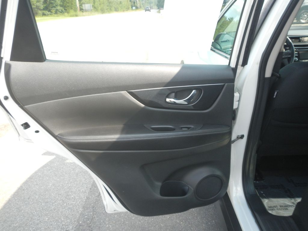 Photo 43 of this NISSAN ROGUE