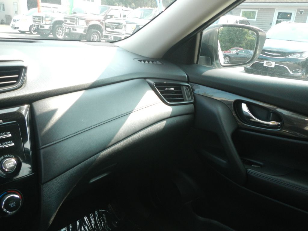 Photo 51 of this NISSAN ROGUE