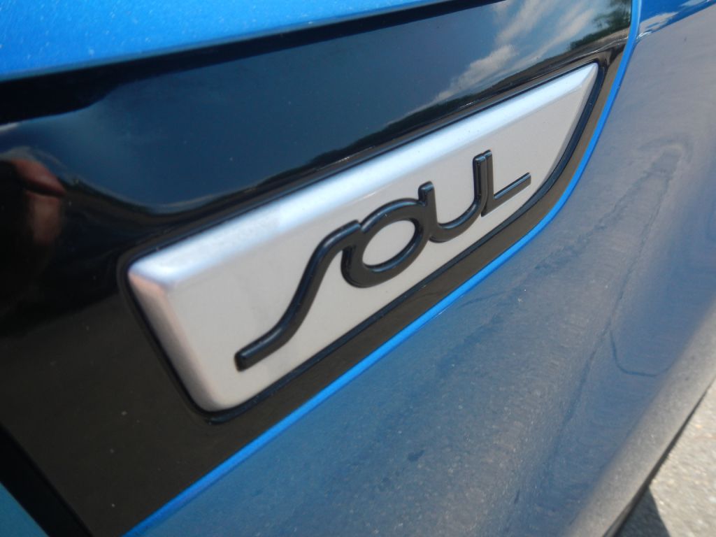Photo 15 of this KIA SOUL