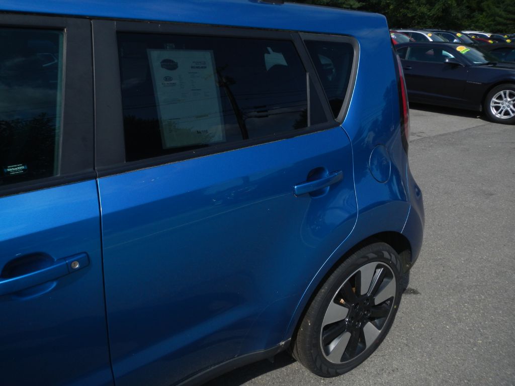 Photo 38 of this KIA SOUL