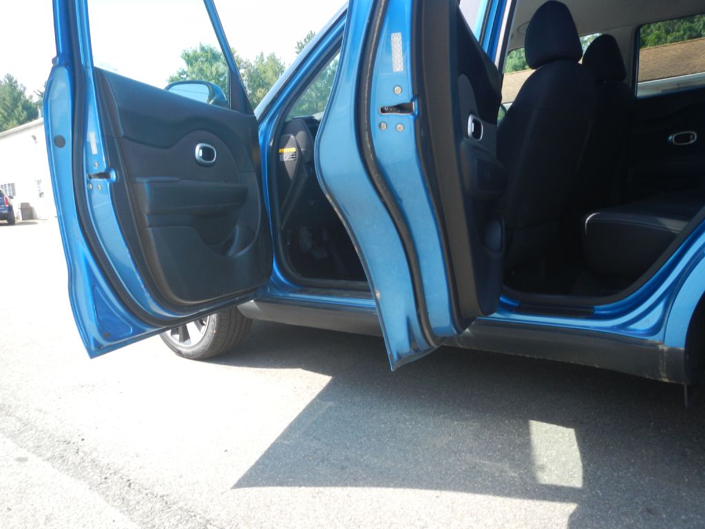 Photo 41 of this KIA SOUL