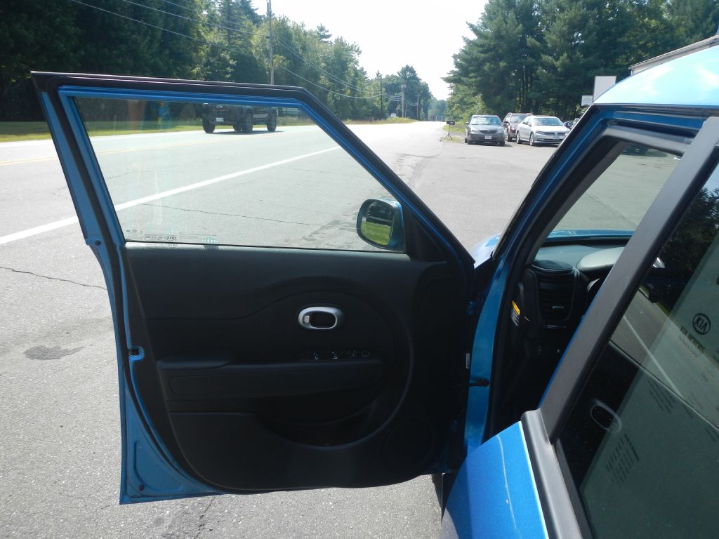 Photo 46 of this KIA SOUL