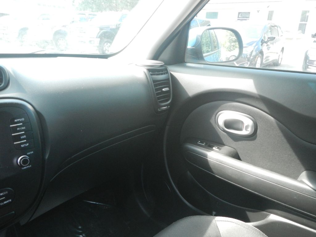Photo 49 of this KIA SOUL