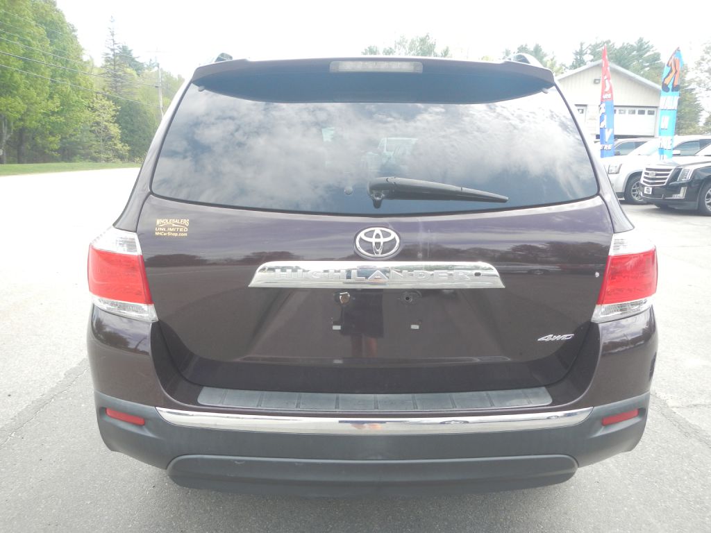 Photo 31 of this TOYOTA HIGHLANDER AWD