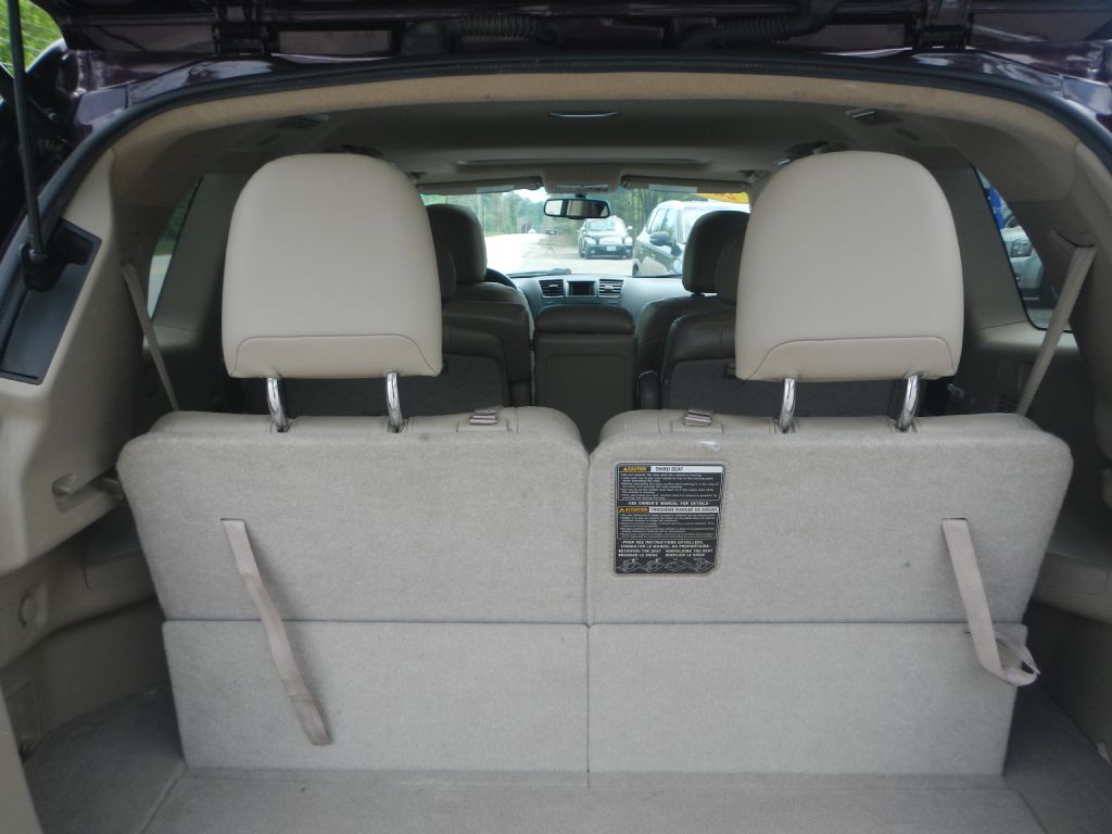 Photo 34 of this TOYOTA HIGHLANDER AWD