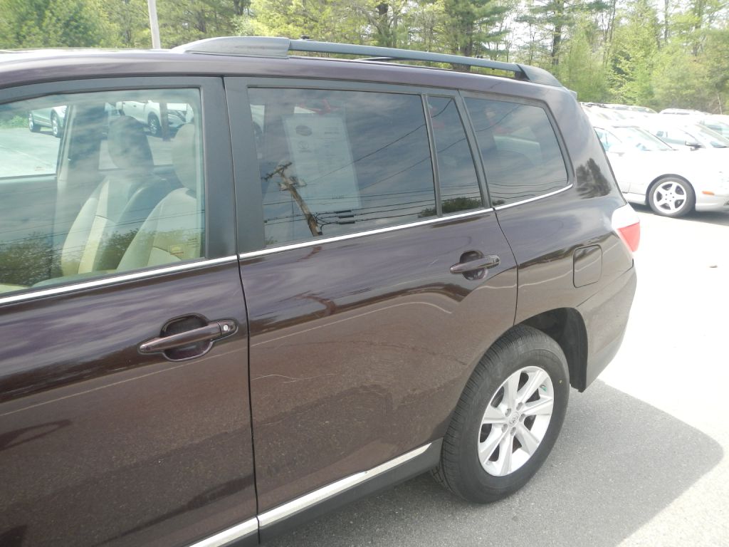 Photo 38 of this TOYOTA HIGHLANDER AWD