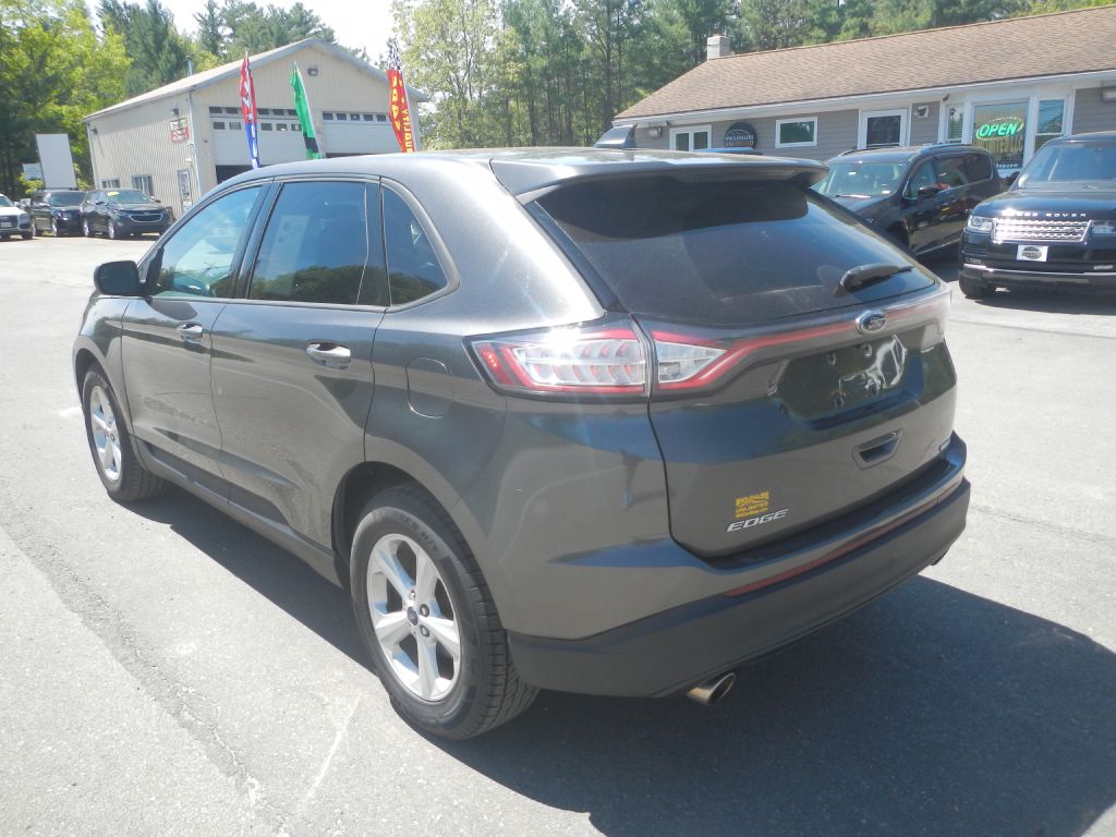 Photo 7 of this FORD EDGE AWD